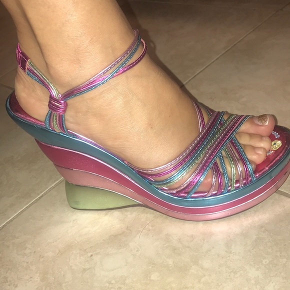 American Exchange Shoes - S🚫LD‼️ 🌈 rainbow brite unicorn wedges